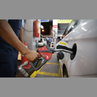 Governo propõe zerar ICMS sobre diesel importado para conter alta e evitar greve de caminhoneiros