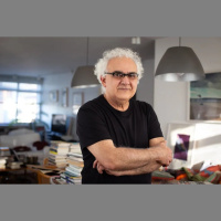 Milton Hatoum é eleito imortal para a ABL