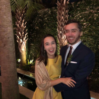 256 - Alexia falando na igreja, na frente de todos, em inglês! 