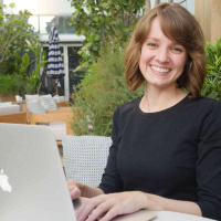 331 - Digital Distraction (with Kyla Gardner)