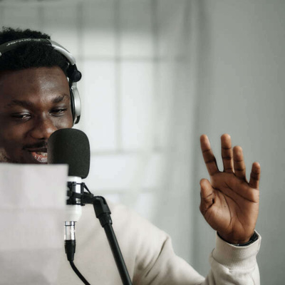 Inglês Nu E Cru Rádio