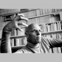 Perto de Foucault