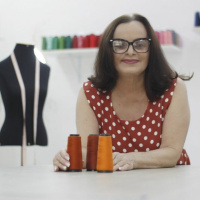 137 - A profissão da costureira com Zenaide Alves