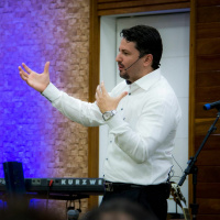 A Influência do Espírito Santo - Carlos Júnior