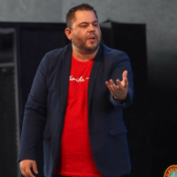 Uma Vida de Louvor - Douglas Ferraz