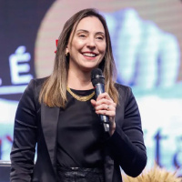 Excelência no Servir - Juliana Borba