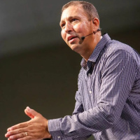 A Glória é Crescente - Renato Gaudard