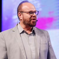 A cura já está disponível - Manoel Dias