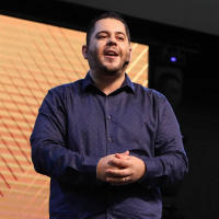 Reluzindo a Santidade - Douglas Ferraz