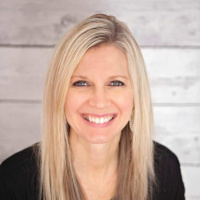 Rachel Wojo ON: Desperate Prayers and Finding God’s Light in Life’s Darkest Moments