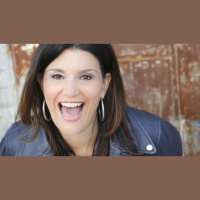 Releasing Societal Expectations on Yourself as a Woman + Mom and Drastically Increasing Your Self-Confidence with Radio + TV Host Mara Davis