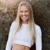The Power of Fascia and the Pelvic Floor - Diastasis Recti, Constipation, Numb C-Section Scars, Back Pain and Unlocking the Mind Body Connection with Erica Ziel