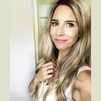 Alexandra Rodi - Living a Life of Gratitude + Grace after Surviving a Near-Death Experience from HELLP, Preeclampsia, + PTSD, and How She Turned Her Experience Into a Successful Blog + Mom Tribe Community 