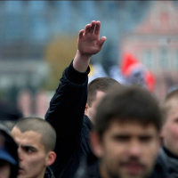Todo Dia Não Pode Levantar o Braço se Não É Nazipardo!