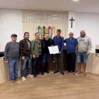 Deputado Fábio Schiochet entrega R$ 500 mil para infraestrutura em Lauro Müller e projeta cenário para 2026