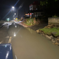 Chuva leve já causa acúmulo de água e risco de acidentes na SC-390 em Lauro Müller