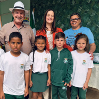 Prefeitura de Lauro Müller inicia entrega de uniforme para alunos da rede municipal