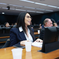Projeto que garante aposentadoria especial avança na Câmara dos Deputados