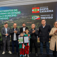 Governador Jorginho Mello assina ordens de serviço e autoriza investimentos em Treviso