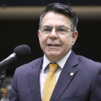 Luiz Fernando Vampiro encerra mandato como suplente na Câmara dos Deputados