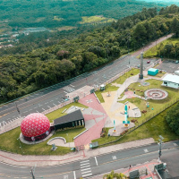 Parque Astronômico de Criciúma promove observação gratuita da conjunção entre Lua e Vênus nesta sexta-feira