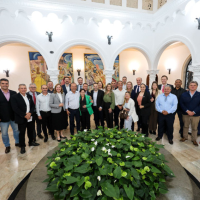 Rádio Cruz De Malta Am 830