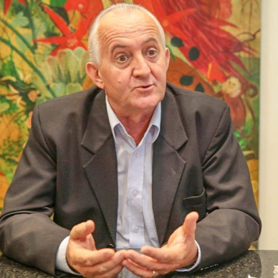 Rádio Cruz De Malta Am 830