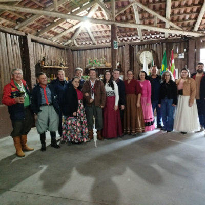 Rádio Cruz De Malta Am 830