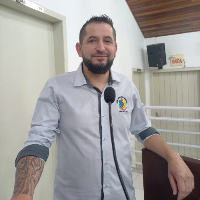 Rádio Cruz De Malta Am 830