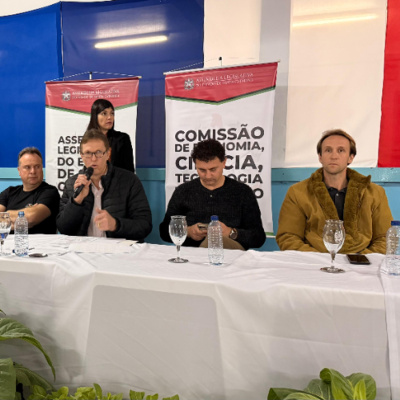 Rádio Cruz De Malta Am 830