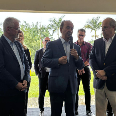 Rádio Cruz De Malta Am 830