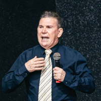 Pastor Eli Parreira - Depender de Deus é segurança.