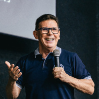 A essência que move o Evangelho: Jesus - Pr Eli Parreira