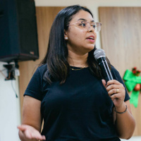 Identidade - Larissa Ferreira