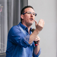 Daniel Parreira - Vivendo o Tempo de Deus dentro da Família