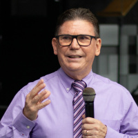 Pastor Eli Parreira - Duas Gerações Privilegiadas