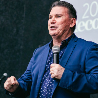 Gratidão e prosperidade andam juntas | Pastor Eli Parreira