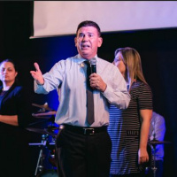 A Palavra representada como espada do Espírito, é a fonte de restauração e vida - Pr Eli Parreira