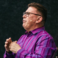 Podemos vencer as pressões com Cristo - Pr. Eli Parreira