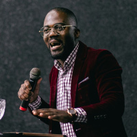 Gustavo Fortunato - Levanta-te e Anda.