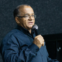 Ataíde Gomes - Livres do pecado pela graça