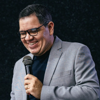 Thiago Samico - Unidade e discernimento.