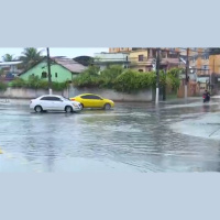 Operação Abre Ralo usa motociclistas para desobstruir rede de drenagem no Rio