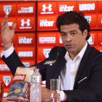 Conselheiros do São Paulo se uniram e pediram a cabeça de Raí após ele criticar Bolsonaro