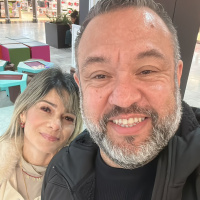 Casais que trabalham juntos