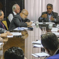 Alerj avalia criar verba de R$ 25 mil para cada deputado