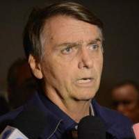 Governo Bolsonaro discute criação de secretaria para implantar nova reforma administrativa
