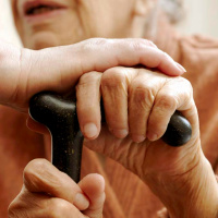 Curso para cuidadores de pacientes com Alzheimer está com inscrições abertas