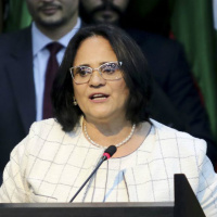 Menino veste azul e menina veste rosa, diz ministra Damares em vídeo polêmico