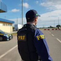 Polícia Rodoviária Federal registrou 90 mortes no trânsito no dia do trabalho.